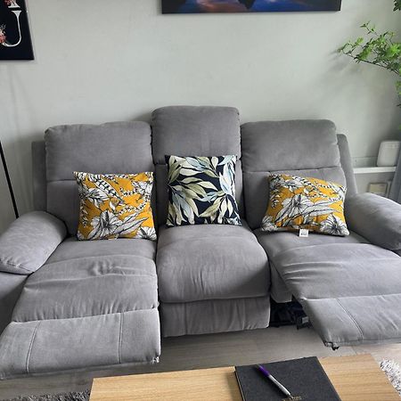 Immaculate 3 Bd 2 Bth Apartment -Free Carpark & Pool Auckland Esterno foto